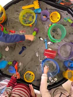 bacs sensoriel exploration montessori 